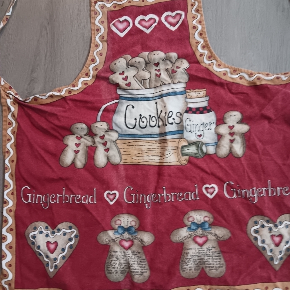 Gingerbread Themed Apron with Heart Details - Picture 2 of 2